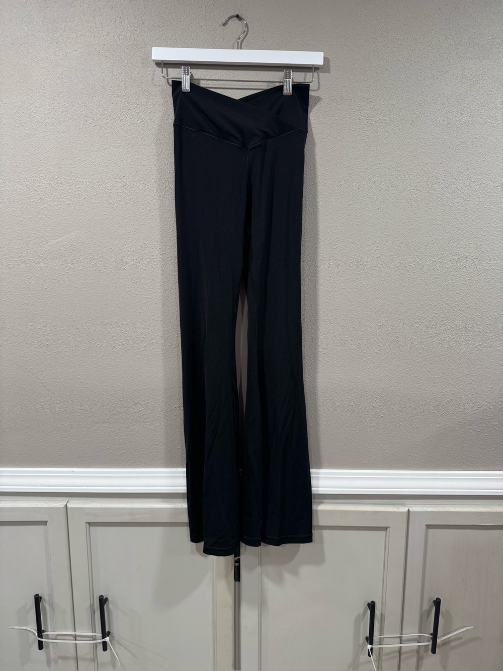 Offline by Aerie Crossover Flared Legging - Picture 2 of 4